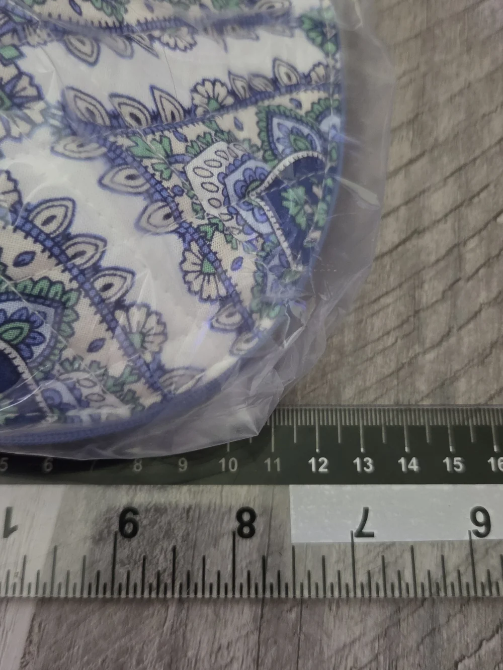 Bath & Body Works X Vera Bradley Blue Paisley Comestic Travel Bag 4PC Gift Set - Picture 16 of 16
